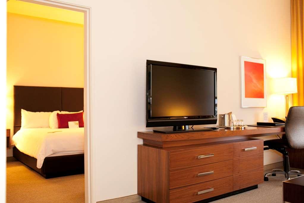 I Hotel And Illinois Conference Center - Champaign Room photo